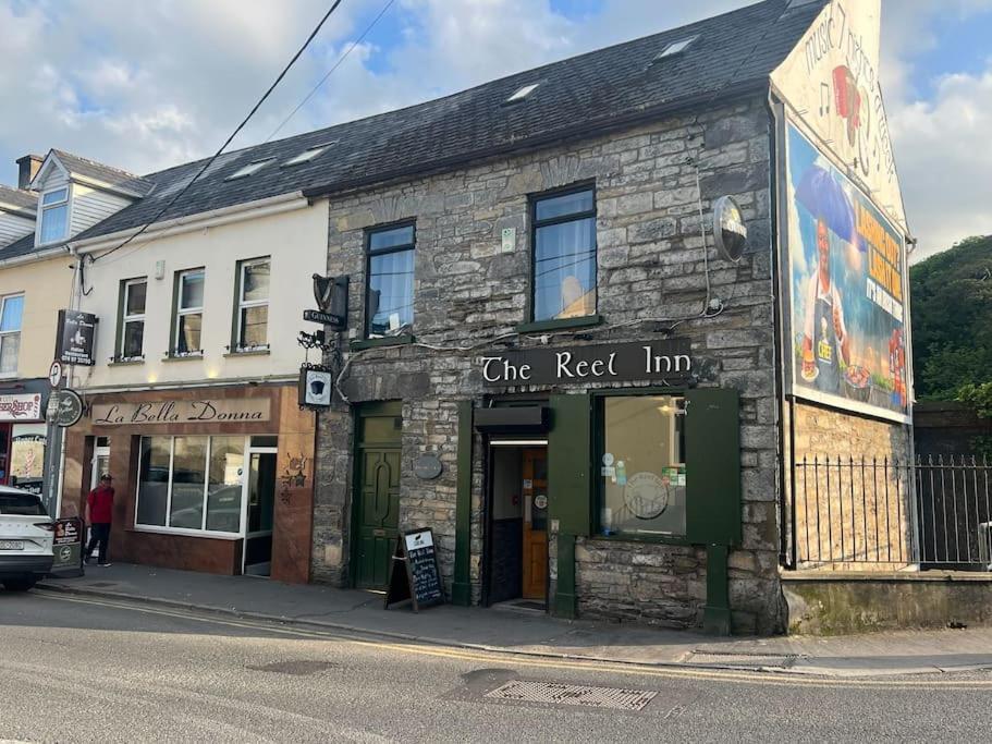 In The Country Yet Close To Town Donegal Town Екстер'єр фото