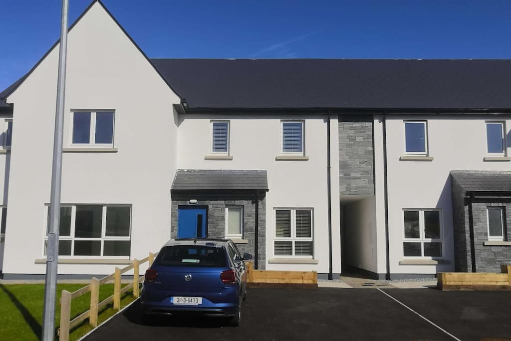 In The Country Yet Close To Town Donegal Town Екстер'єр фото